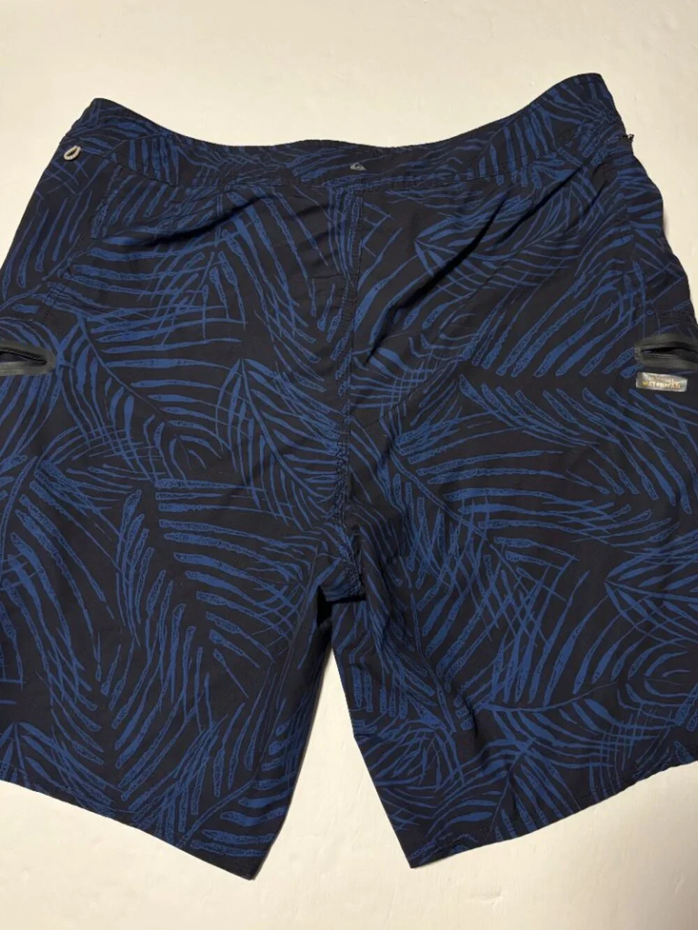 Quiksilver Waterman Collection men's swim trunks board shorts size 36
